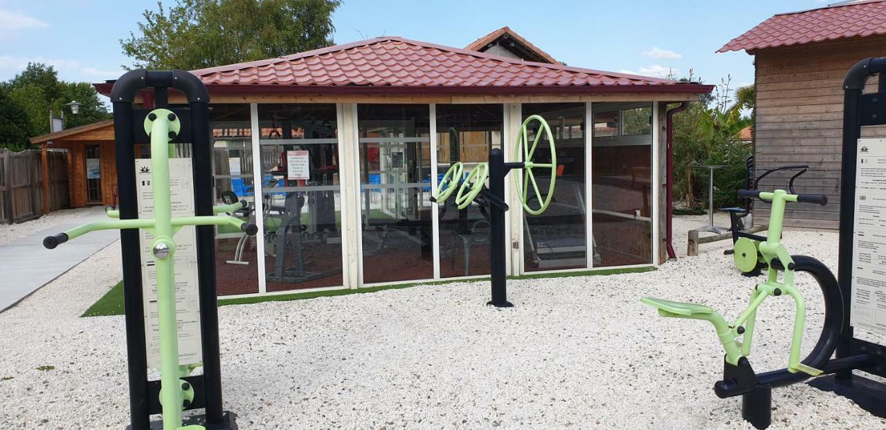 Mobil Home 43 Dans Camping 4 Etoiles Gastes 外观 照片